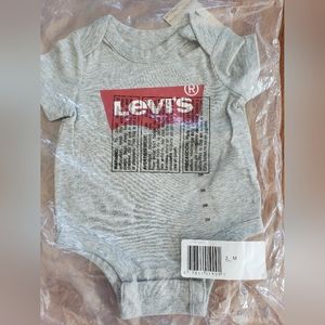 Levi's Onesie 3 month NEW!!